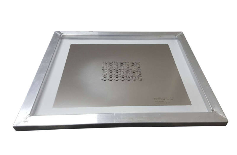 SMT貼片加工中的鋼網(wǎng) SMT貼片加工中的鋼網(wǎng)